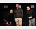Bild: Dieter Popp/exb
János Kapitány, Johannes Aichinger und Georg Lorenz (von links) sind die Hauptdarsteller der Komödie "Kunst", die das Turmtheater am 4. Mai im Schafferhof auf die Bühne bringt. Die Einnahmen des Abends fließen in soziale Projekte.