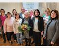 Bild: exb
Die Frauen-Union Kümmersbruck wählt einen neuen Vorstand (vorn, von links): Ingrid Blödt, Karola Hirsch, Vorsitzende Renate Amrhein, Claudia Kammerl und Gabriele Strehl; hinten (von links): Ruth Moser Irene Wetter, Bürgermeister Roland Strehl, Petra Meyer, Elfriede Meiler und Gertrud Haas.