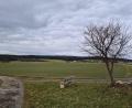 Bild: sne
Noch herrscht im Hessenreuther Wald ein idyllisches Panorama. Viele fürchten, dass die Atmosphäre durch Windräder verloren geht.