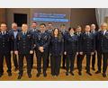 Bild: tne
Die geehrten und beförderten Ammersrichter Feuerwehrleute zusammen mit Oberbürgermeister Michael Cerny (Zweiter von links), Stadtbrandmeister Sebastian Schindler (Dritter von links) und Kommandant Christian Schafbauer (Vierter von links).