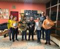 Bild: Blaskapelle Falkenberg/exb
Erste Probe der Jugendblaskapelle. Im Bild (von links) Petra Schmid (Jugendleiterin), Benedikt Staufer (Klarinette), Pius Fischer (Tuba), Andreas Meiser (Klarinette), Anna Haberkorn (Klarinette), Christopher Prechtl (Jugendleiter, 2. Vorstand), Ronja Wenger (Tenorhorn).