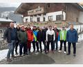 Bild: gmü
Organisator Dietmar Weber (Dritter von rechts) hat sich jedes Jahr um die Unterbringung in dem Bauernhaus gekümmert