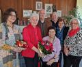 Bild: R. Kreuzer
Es gab einen Wechsel beim Seniorenclub Marie Juchacz/Hans Bauer in der Clubleitung. Von links nach rechts: Christine Kunstfeld-Lindner, Hilde Zebisch, Helmut Ruhland, Barbara Baunach, Norbert Baunach, Margarete Wolf, Sieglinde Rehm.