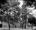 Bild: Archiv Gemeinde Schirmitz/exb
Bilder aus dem Film: Die Pfarrkirche Maria Königin befindet sich 1958 noch im Bau.
