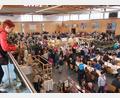 Archivbild: Hirsch
Mit einem umfangreichen Sortiment aus der Region will der Oberpfälzer Bauernmarkt 
auch in seinem Jubiläumsjahr punkten. Erster Termin ist am 25. und 26. März in der Schwarzenfelder Mehrzweckhalle.