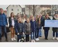 Bild: Karin Müller/exb
Der Verein Abenteuer Kultur Mähring spendete 500 Euro an das Kinderpalliativteam Ostbayern.
