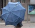 Symbolbild: Boris Roessler/dpa
Regenwetter ist nicht gerade das, was die meisten lieben. Der Winter war feuchter im Landkreis Schwandorf als seine Vorgänger, aber für ein Auffüllen des Grundwassers zu wenig.