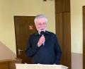 Bild: Stilla Schuller/exb
Referent Pfarrer Edmund Prechtl aus Pressath beim Vortrag in Mitterteich.