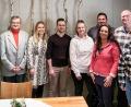 Bild: do
Die neue gewählte und verjüngte Vorstandschaft des Gewerbevereins Eschenbach mit Vorsitzender Marita Gradl (Dritte von rechts) und der neuen Zweiten Vorsitzenden Daniela Kleber (rechts).