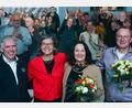 Bild: Wolfgang Steinbacher
Im Bild von links: Horst Ott, neuer Bezirksleiter Bayern der IG Metall, Christiane Benner, 2. Vorsitzende der IG Metall, die für diesen Anlass eigens nach Amberg gekommen war, Sabrina Feige, neue 2. Bevollmächtige und Udo Fechtner, neuer 1. Bevollmächtigter IG Metall-Verwaltungsstelle Amberg.