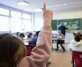 Symbolbild: Bernd Weißbrod/dpa
Im Landkreis Schwandorf wurden keine Unterrichtsausfälle aufgrund des Streiks an das Staatliche Schulamt gemeldet, Distanzunterricht wurde somit nicht angeordnet.