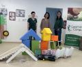 Bild: bjp
Mehr Spaß beim Spielen: Aus dem Erlös des Trabitzer Adventszauber-Marktes erwarb der Elternbeirat (von rechts: Katharina Groß, Franziska Weyh) neue Spielsachen für die Trabitzer "Storchennest"-Kita.(links: Leiterin Pia Search).