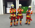 Bild: Freiwillige Feuerwehr Neustadt/WN/exb
Feuerwehrmänner unter schwerem Atemschutz. Die Feuerwehr Neustadt tauscht den Bestand an Atemschutzmasken komplett aus.