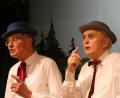 Bild: Gerhard Loreth/exb
Coupletduo Reini und Kare (von links) Karl Koller und Reinhard Schwab