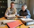 Bild: Portner
Martin Biegerl und sein Vater Ludwig berichten von ihren Windkraftplänen vor rund 20 Jahren. Es gab bereits einen Bauantrag.