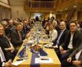 Bild: Christian Doleschal/exb
Im Mehrzwecksaal in Brand feierte der CSU-Ortsverband seinen 75. Geburtstag. Hauptredner an diesem Abend war Finanz- und Heimatminister Albert Füracker (Dritter von rechts). Auf dem Bild sind zudem (von links) Wolfgang Doleschal, Elisabeth Doleschal, CSU-Kreisvorsitzender Tobias Reiß sowie (von rechts) Bürgermeister Bernhard Schindler und Europaabgeordneter Christian Doleschal zu sehen.