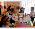 Bild: R. Kreuzer
Mit viel Geduld bastelten die Kinder der Rehbühl-Siedlerfamilie Osterhasen für das bevorstehende Fest.