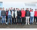 Bild: aun
Die DJK-Sportverein Utzenhofen wählt einen neuen Vorstand und ehrt langjährige Mitgliedern, denen Bürgermeister Stefan Braun (Fünfter von links) und Ortspfarrer Charles Nwamiro (Sechster von links) gratulieren.