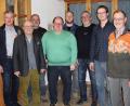 Bild: wro
Neuwahlen standen beim Imkerverein Wiesau-Schönhaid an. An der Spitze stehen weiter Hubert Greil (Dritter von links) und dessen Stellvertreter Florian Beer (Zweiter von rechts). Vereinsmitglied Christian Müller (Vierter von links) ist nun Bienensachverständiger des Kreisverbandes. Mit im Bild Bürgermeister Toni Dutz (Zweiter von links).