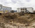 Archivbild: Hösamer
In diesem Bereich soll ein neues Werkstattgebäude am Beruflichen Schulzentrum Schwandorf entstehen.