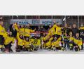 Bild: Reuster/exb
Die erfolgreichen Vilspiraten Amberg nach ihrem Titelgewinn in der DNHL 2.