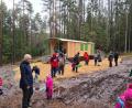 Bild: sne
Die Kinder hatten im Matsch vor dem Bauwagen die größte Freude – im Gegensatz zu ihren Eltern.