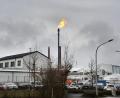 Bild: jr
Die Flamme auf dem Gelände der Schott AG in Mitterteich ist gut sichtbar.