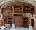 Bild: Kloster Waldsassen/exb
Die vorbereitenden Maßnahmen vor dem Start der eigentlichen Sanierung sind schon weit fortgeschritten. Bis Ende Juni spätestens soll kein Buch mehr in den Regalen der Klosterbibliothek Waldsassen stehen.