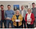 Bild: Stadt Auerbach/exb
Bei der Übergabe der Preise: (von links) Geschäftsleiter Matthias Edtbauer, David Ziegler (er nahm den Gewinn für seinen verhinderten Vater Harald Ziegler entgegen), Monika Forster, Bürgermeister Joachim Neuß, Angelika Scholz und Stadtkämmerer Jürgen Leißner.