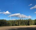 Bild: srö
Die Windräder an der „Hohen Straße“ bei Ursensollen erzeugen seit 2013 regenerativen Strom.