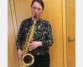 Bild: ihl
Birgit Ries aus Wolfring spielt seit Juni als Tenorsaxophonistin beim RMZ. Sie will sich musikalisch weiter entwickeln und hat bis 20. Mai viele persönliche Übungseinheiten angesetzt.