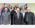 Bild: bgm
Josef Beck (vorne, Mitte) bleibt Vorsitzender der CSU Püchersreuth. CSU-Kreisvorsitzender, MdL Stephan Oetzinger (vorne, links) )und Bürgermeister Rudolf Schopper (rechts) lobten die Arbeit des Ortsverbandes.
