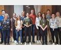 Bild: gi
Die Preisverleihung des Osterpokalturniers des Sportkegelclubs Blau-Weiß Moosbach nahm Vorsitzender Philipp Grötsch (links) vor. Er gratulierte und dankte allen Teilnehmern.