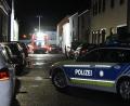 Bild: Tiedemann/dpa
Ein als gewalttätig bekannter Mann hat in Schnaittenbach einen Nachbarn bedroht und damit einen größeren Polizeieinsatz ausgelöst.