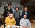 Bild: roh
Franz Dietz, Manuel Zeitler (vorne, von links, Dieter Heidler, Bernhard Stilp und Klaus-Peter Rohrer (hinten, von links) wollen das Vereinsleben der Krieger- und Soldatenkameradschaft wiederbeleben.