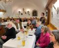 Bild: Kleingartenverein Waldsassen/exb
Interessiert verfolgten die anwesenden Mitglieder den Vortrag von Kreisfachberaterin Manuela Pappenberger (stehend).