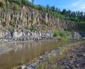 Archivbild: Oberpfalz-Medien
Die Szenerie im früheren Basaltsteinbruch des Teichelbergs erinnert an einen Karl-May-Film: Schroffe Felswände, spärliche Vegetation und viele Steine bestimmen das Bild. Nun ist das Bergrecht erloschen. Was wird aus dem Gelände?