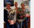 Bild: R. Kreuzer
Worte des Dankes zu zwei Jahrzehnten Nordic-Walking im BVS Weiden gehörten den Übungsleiterinnen Christa Grundler und Margit Kuchenreuth. In der Mitte Abteilungsleiterin Martina Weiß.