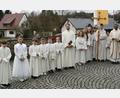 Bild: ld
Sechs Kinder aus der Pfarrei Brand empfingen am Weißen Sonntag zum ersten Mal die Heilige Kommunion.