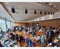 Bild: krb
Kindersachen aus zweiter Hand gingen am Sonntag in der Stadthalle über den Tisch. Die Eltern-Kind-Gruppe des Frauenbunds hatte den Basar organisiert.