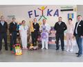 Bild: Klinikum/Dietl/exb
Soldaten der Oberpfalzkaserne Pfreimd mit Rita Mäschl (Dritte von links), Stationsleitung Kinderstation; Dr. Andreas Fiedler, Chefarzt der Klinik für Kinder und Jugendliche (Vierter von rechts), FLIKA-Vorsitzende Margit Meier (Zweite von rechts) und Vorstand Manfred Wendl (rechts).