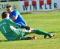 Bild: Alfred Schwarzmeier
Mit dieser Vorlage leitete Andreas Müller das 1:0 für den SV Schwandorf-Ettmannsdorf ein, Torschütze war Ilhan Koc (nicht im Bild); Pfreimds Keeper Michael Herrmann blieb ohne Chance.