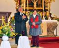 Bild: whü
Für 42 Jahre an der Orgel klatschte auch Pfarrerin Friederike Steiner Frieda Graf Beifall (von links).