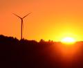 Symbolbild: Kunz
Die Stadt Oberviechtach setzt beim Energiekonzept auf einen Mix von Sonne, Wind und Wärmeverbundnetzen, um weniger von Öl und Gas abhängig zu sein.
