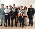 Bild: Schloßfalken Pertolzhofen/exb
Die Würdenträger der Schloßfalken: Im Bild (von links) Bastian Trinkwald, Noah Schüller, Richard Blab, Matthias Gresser, Katharina Blab, Maria Haimerl, Sabine Blab, und Schützenmeister Martin Alwang.