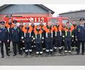 Bild: jr
Mit Erfolg absolvierten zwei Gruppen der Feuerwehr Großensterz die Leistungsabzeichen Wasser und Ü40. Im Bild die erfolgreichen Brandschützer mit den Kreisbrandmeistern Christian Sirtl, Günther Fachtan (vorne, von links) und Wolfgang Wedlich (rechts) sowie Kommandant Andreas Meierhöfer (Dritter von rechts).