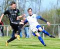 Bild: Thomas Schrems
Die abstiegsgefährdeten Sportfreunde Kondrau (rechts Martin Roßkopf) feierten im Derby gegen den TSV Konnersreuth (links Tobias Rosner) einen wichtigen 2:1-Erfolg.