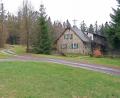 Bild: bsc
Das frühere Forsthaus beim Wanderparkplatz Hohenhard hat der Naturpark Steinwald als Standort für das künftige Naturparkzentrum auserkoren.