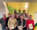 Bild: ATSV Tirschenreuth/exb
Die Sparte Fußball des ATSV ehrte langjährige Mitglieder. Im Bild: (von links) Thomas Wittke, Sandro Schindler, Reinhard Schwarzbeck, Hauptvereinsvorsitzender Jürgen Steinhauser, Gert Ernst, Thorsten Ziegler, Erhard Jaspers, Bürgermeister Franz Stahl, Werner Wölfl und Gerhard Killinger.