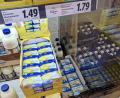 Bild: Thomas Dobler
Butter und Milch aus Schwarzenfeld (unser Bild) sind unter verschiedenen Namen im Verkauf. Die Preise dafür haben sich auf knapp 1,50 bis 1,80 Euro eingependelt. Andere Molkereien verlangen deutlich mehr.
